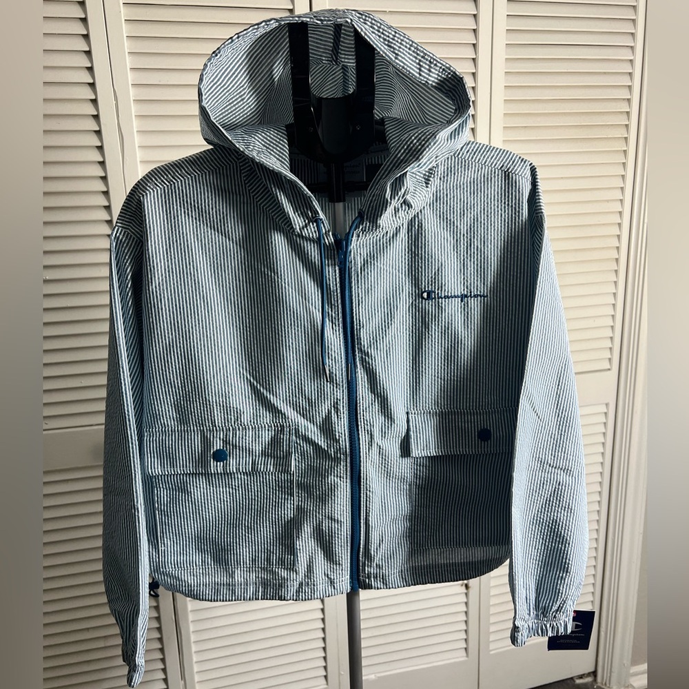 Champion Women's Blue and White Striped Windbreaker